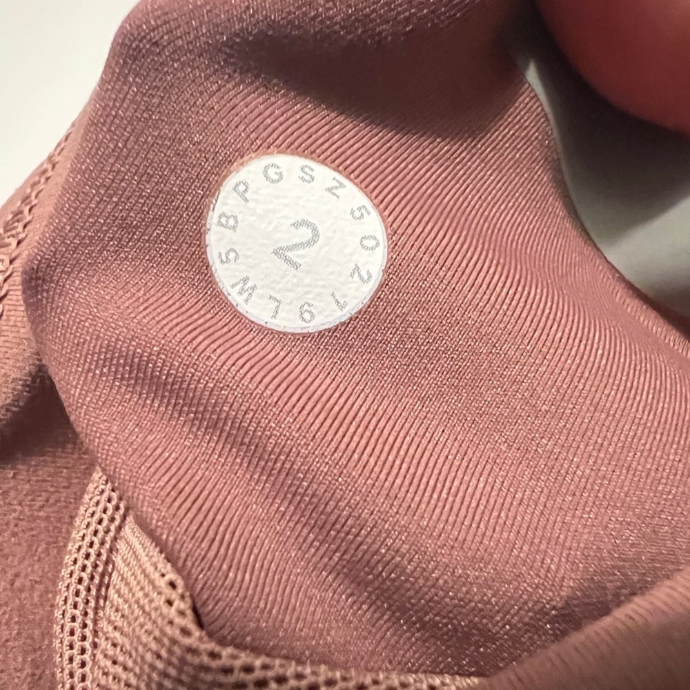 Lululemon In Movement Tight 25" *Everlux - Picture 9 of 9